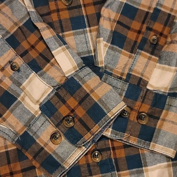 MEN'S Schmidt long sleeve button down size medium. - Picture 4 of 4